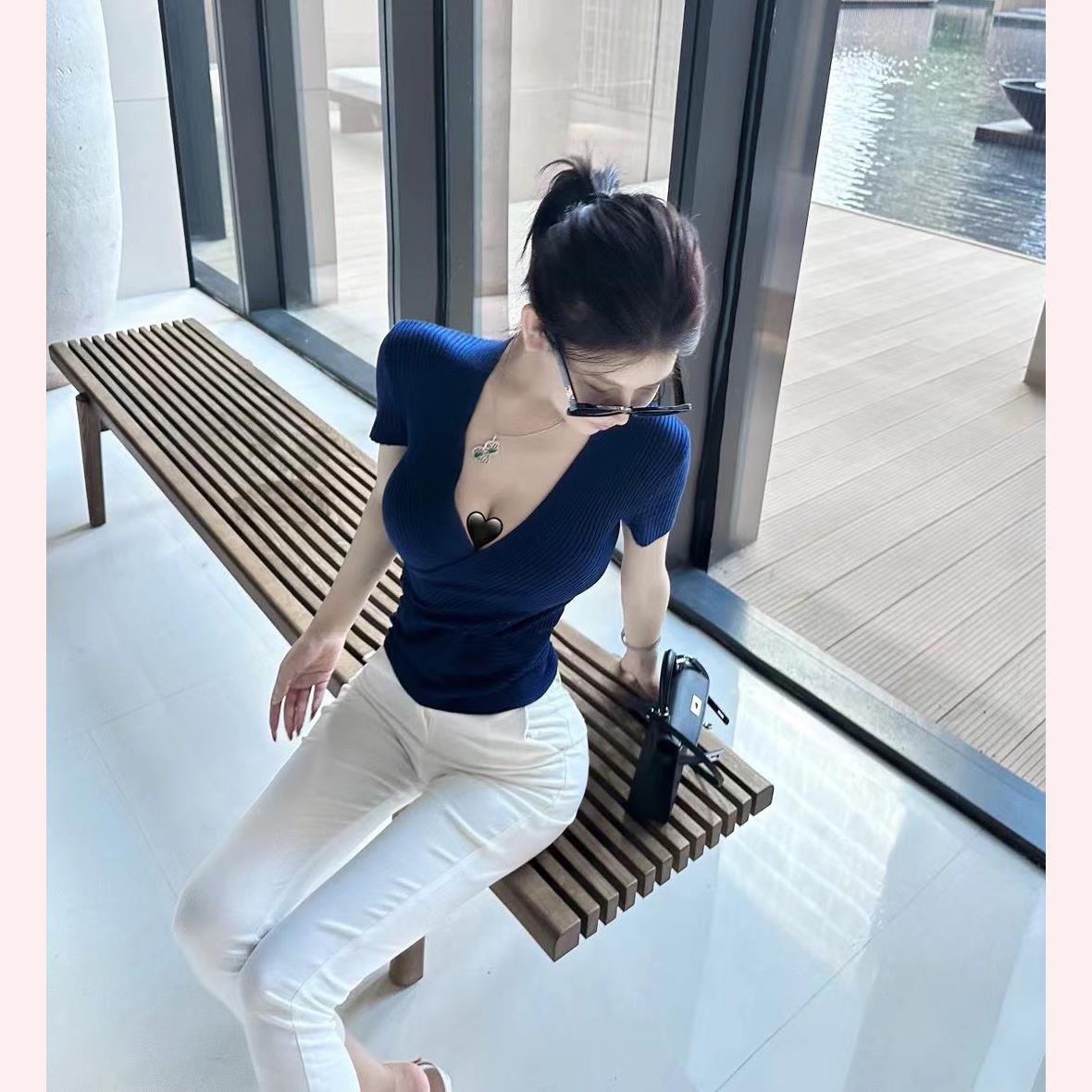 T Shirt Tight Fit - Low Cut Tight Fit Short Sleeve